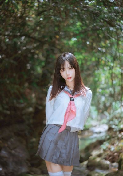 潘金莲三级野外